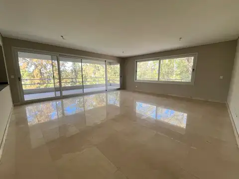 Departamento en Alquiler de 4 ambientes