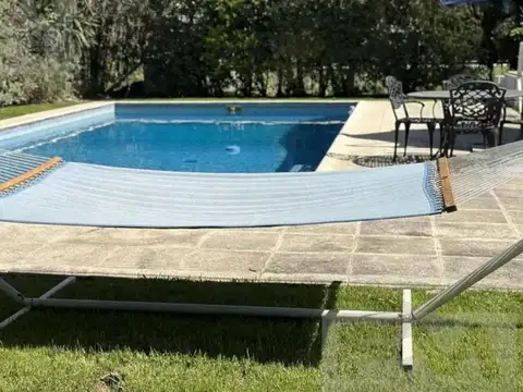 VENTA CASA  6 AMBIENTES COUNTRY CAMPOS DE ALVAREZ