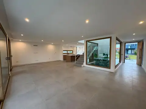Casa en Venta 1 año
