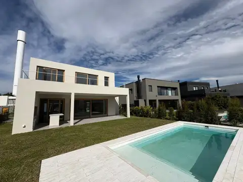 Casa en Venta de 5 dormitorios