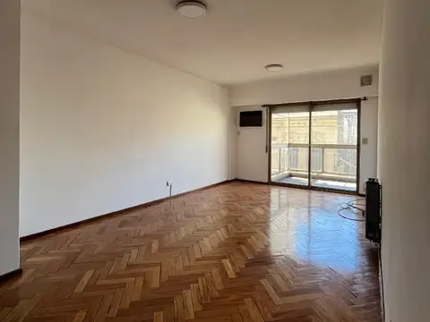 España 300, Piso 03