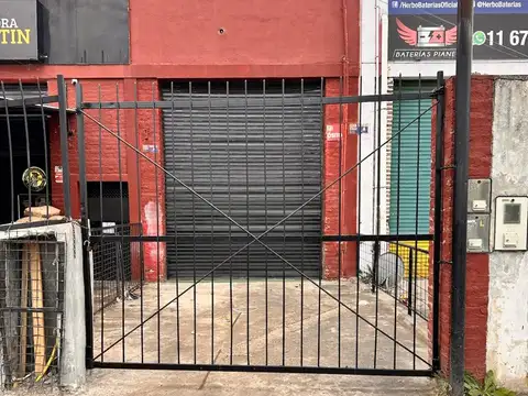 LOCAL DE 110 M2 SOBRE RUTA 205! ZONA DE GRAN MOVIMIENTO COMERCIAL