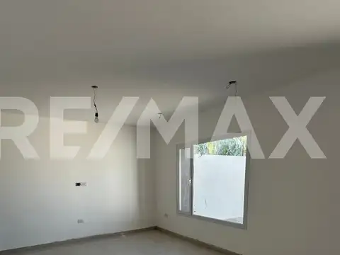 Depto Tipo Casa en Venta en Neuquen, USD 260.000
