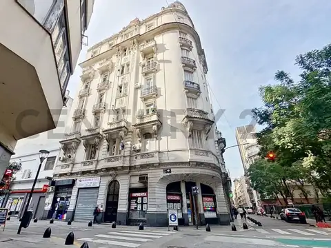 Amplio 2 Ambientes en el corazón de Microcentro – Vista Abierta en Esquina