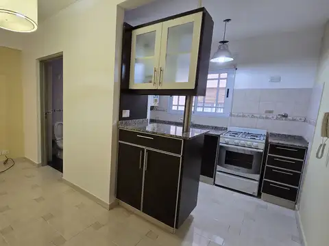 Hermoso Monoambiente Dividido con Parrilla y Pileta