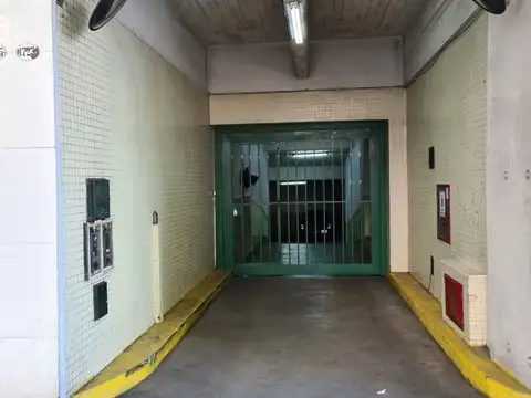 Venta Cochera Cubierta Recoleta