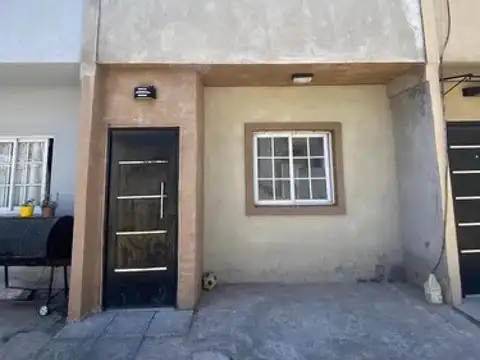 Dúplex en venta - 3 Dormitorios 2 Baños - Florencio Varela