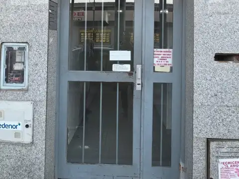 Alquiler depto 2 amb con balcón