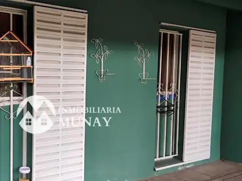 Casa 6 ambientes con 2 baños