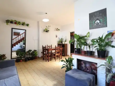 Depto Tipo Casa en Venta de 4 ambientes