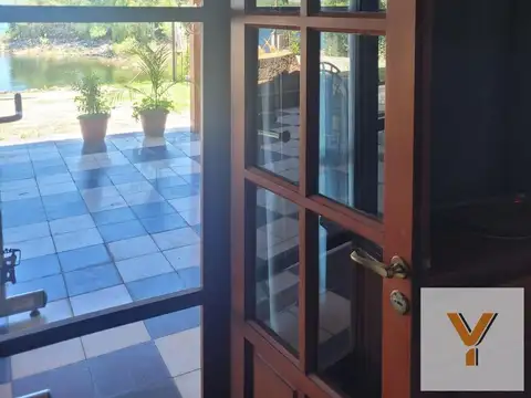 Casa en venta - 3 Dormitorios 3 Baños - Córdoba