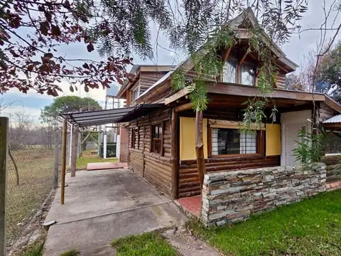 CABAÑA CON PILETA -  LOS REARTES