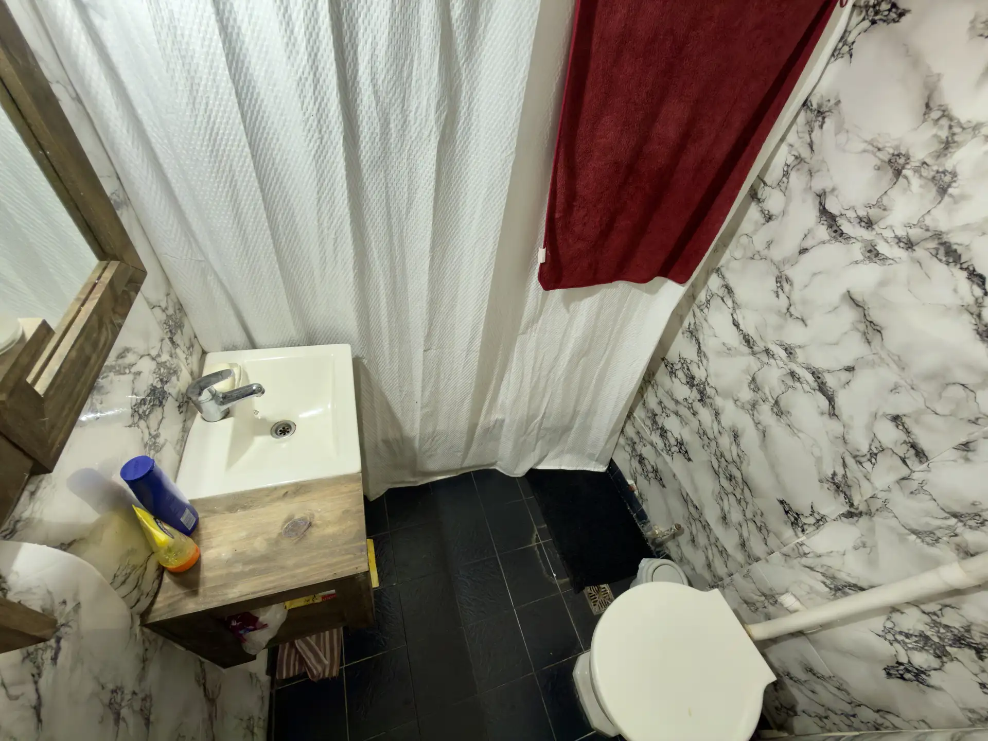 Departamento 1 dormitorio más dependencia, balcón al frente, a metros de Plaza Colón