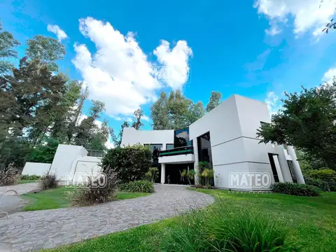 Casa en Venta en Campos De Alvarez, Countries y Barrios Cerrados en Francisco Alvarez