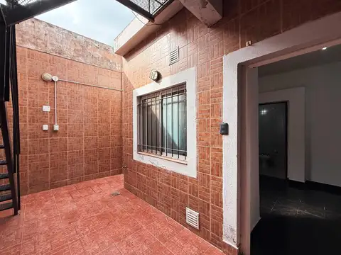 Ov. Lagos 5206 - Depto. De Pasillo De 1 Dormitorio En Alquiler - Rosario