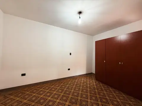 Depto Tipo Casa 2 ambientes con 1 baño