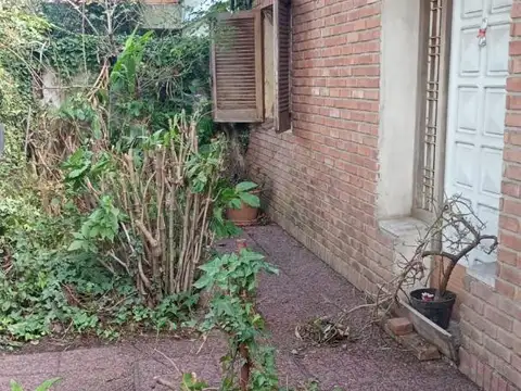 A RECICLAR, sobre lote de 283 m2