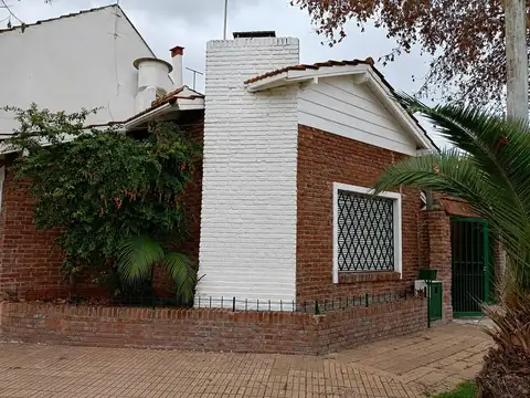 Casa en alquiler en  Olivos Golf