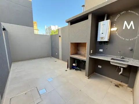 Depto Tipo Casa en Alquiler con 1 cocheras