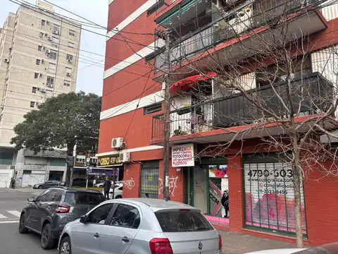 Local en Alquiler en Olivos, $ 590.000