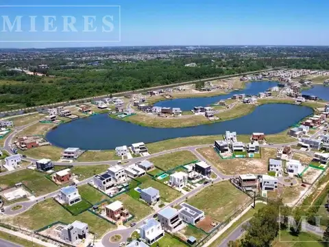 Lote en venta en el Barrio Santa Ana - Villanueva.