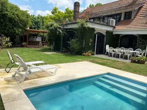 Casa en venta - Santa Rita - San Isidro