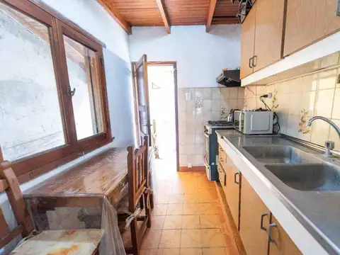 Casa 3 ambientes con 1 baño
