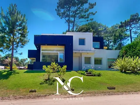 Casa en venta en Pinamar, Alamos