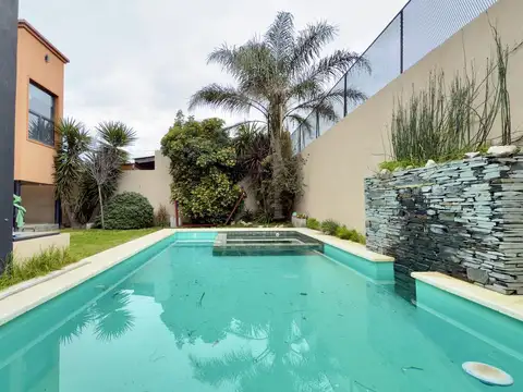 Casa en Venta en Olmos, Lisandro ,ap. [Cod: 5-7176343]