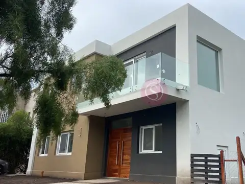 Santa Guadalupe 100