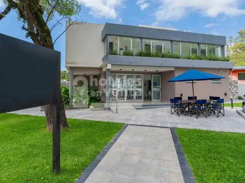 Hotel en Venta en San Lorenzo, USD 750.000