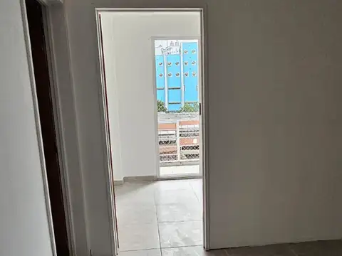 Rio de Janeiro 900, Piso 4