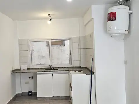 Rio de Janeiro 900, Piso 4