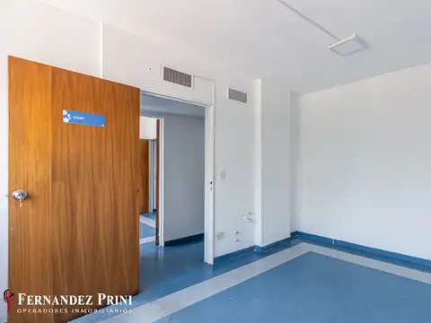 Oficina en Alquiler en Balvanera, USD 1.000