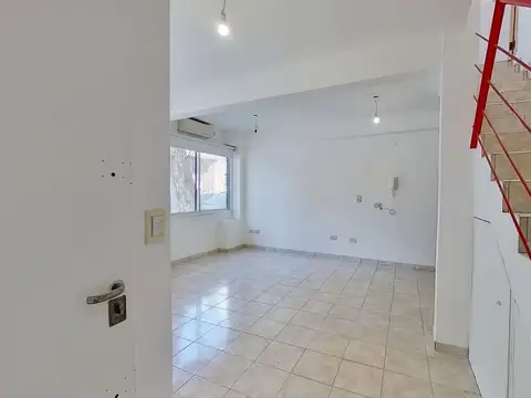 Depto Tipo Casa en Venta de 1 dormitorio