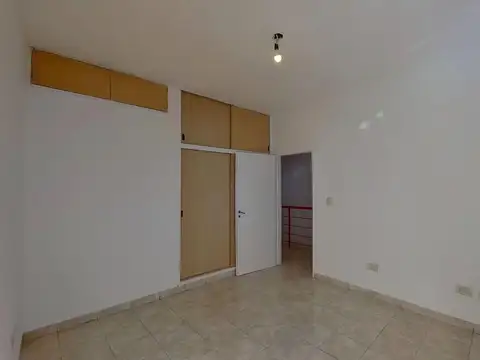 PH 2 1/2 AMBIENTES VENTA FLORES TERRAZA PROPIA