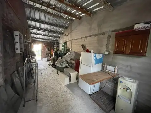 VENTA LOTE TERRENO CON PILETA Y CONSTRUCCIÓN EN SAN MIGUEL