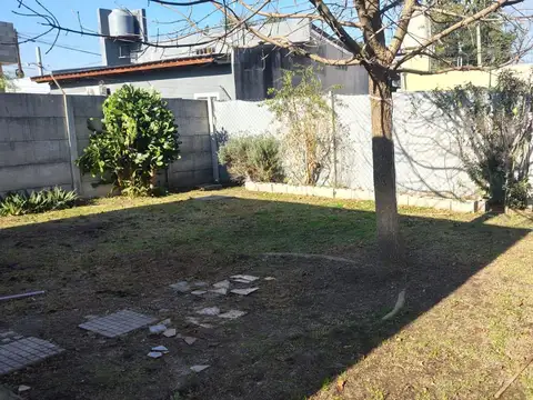 Alquiler Casa 2 Ambientes Jardín y Cochera Pilar