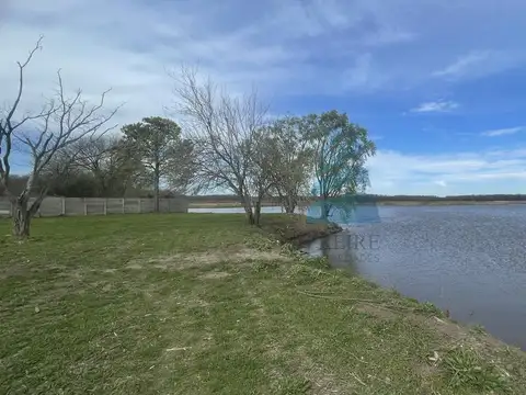 Isla Victoria al 1000, Lago de Manzanares, Pilar