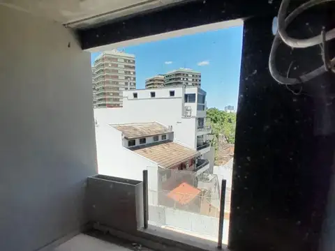 Departamento 4 ambientes con 3 baños