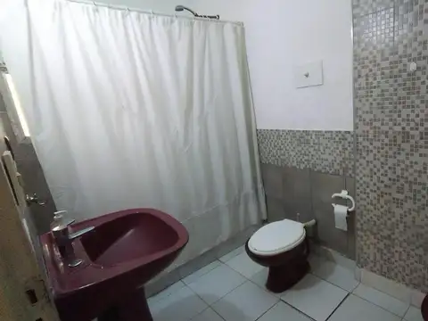 Departamento 5 ambientes con 2 baños