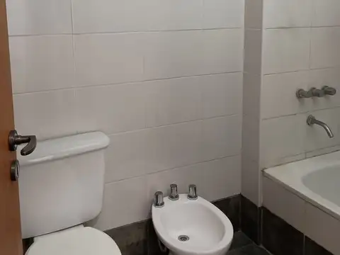 Departamento en Alquiler con 1 cocheras