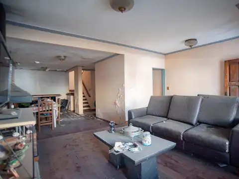 Depto Tipo Casa 5 ambientes con 1 baño