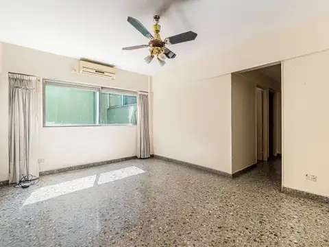 Av Boedo 600 , Piso 2