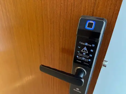 Avenida Crámer 2200 , Piso 13