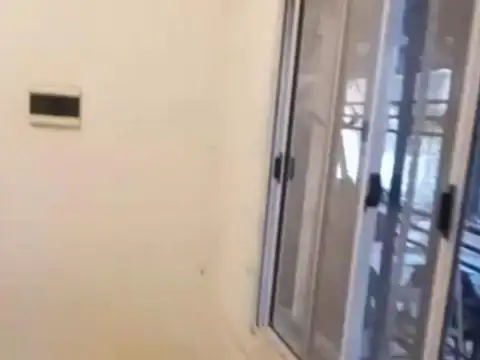 Depto Tipo Casa en Alquiler en Villa Luzuriaga, $ 600.000