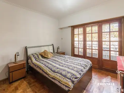 Casa 7 ambientes con 2 baños