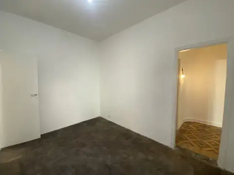 PH DE 2 AMB AL CONTRA FRENTE CON PATIO Y TERRAZA