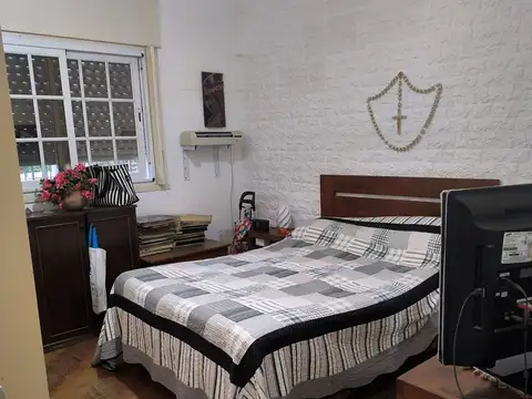 CASA DE 4 AMBIENTES EN VENTA – Florida Oeste