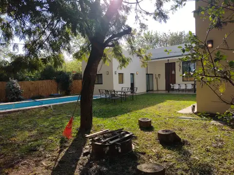 Casa en Venta en San Carlos Country Club, USD 360.000